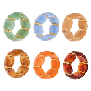 Lot de six bracelets extensibles en résine marbrée colorée et détails dorés
