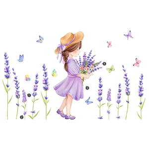Dettaglio adesivo murale ragazza lavanda con vestito viola e farfalle colorate