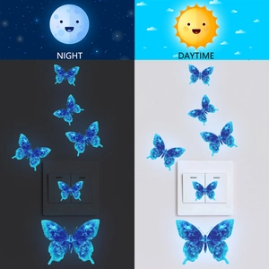 Lichtgevende blauwe vlinder muurstickers met dag en nacht glow effect voor decor