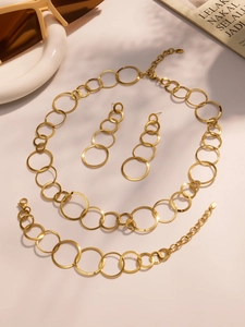 Schickes Schmuckset aus 18k vergoldetem Edelstahl mit mehrlagigen kreisförmigen Ringen
