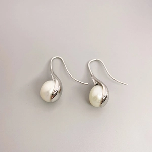 Elegant gold-plated brass hook earrings with black onyx and white cultured pearls