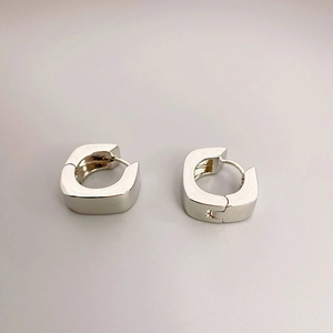 Polished geometric U-shaped hoop earrings in shiny silver minimalist fashion design