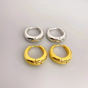 Minimalist Chunky Hoop Earrings Brass 18K Gold Plated Mirror Polish Geometric Round Huggie Earrings For Women Fashion Jewelry