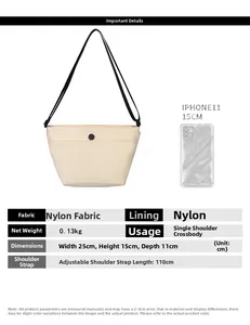 Tabla de tallas de bolso bandolera de nailon crema de 25x15x11cm con correa ajustable de 110cm