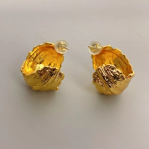 Modern irregular textured C-shaped gold earrings for women with S925 silver posts