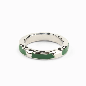 Minimalist silver-plated brass ring with green enamel pattern and textured finish