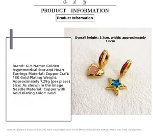 Dettaglio orecchini in rame placcato oro 18K con design asimmetrico a stella e cuore