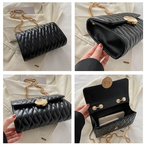 Détail du sac à chaîne matelassé noir avec fermoir doré rotatif et vues multi-angles