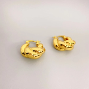 Women 18K Gold Plated Copper Twisted Rope Hoop Earrings Modern Geometric Round Stud Earrings Premium Fashion Jewelry Gift