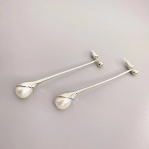Silver drop earrings with black agate stone and white waterdrop pearls for women