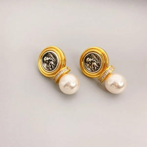 French vintage relief pearl earrings with gold frame and sparkling rhinestones