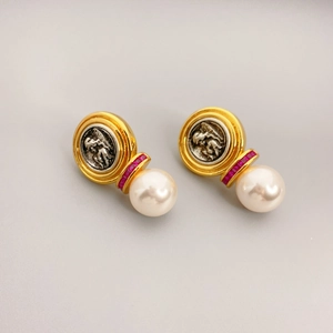 Vintage relief earrings with gold wings, pink gemstones and white pearl drops