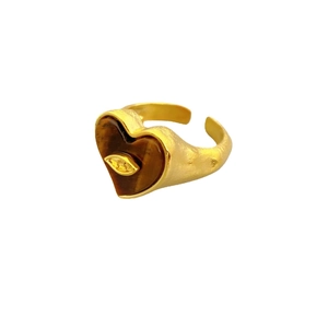 Vintage Herzring in Gold, verstellbar, mit Tigerauge-Stein und Hammerschlag-Textur