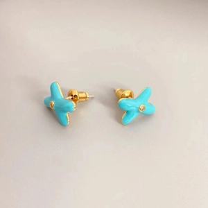 Chic turquoise enamel flower stud earrings with gold plating and center zircon stone