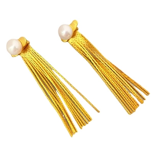 Boucles d'oreilles pendantes dorées rétro avec perles blanches et pompons métalliques