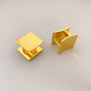 Créoles Carrées Géométriques En Laiton Plaqué Or 18K Bijoux De Mode Minimalistes Polis Pour Femmes