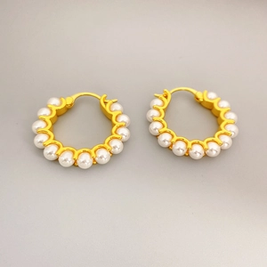 Fashion Copper Hoop Earrings With White Artificial Pearls 18K Gold Plated Inlaid For Women Elegant Minimalist Jewelry