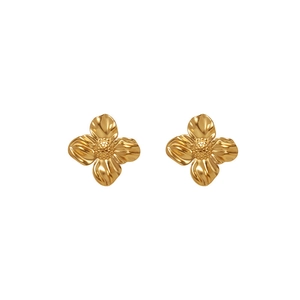 Elegant gold flower stud earrings with textured petals and a minimalist metallic finish