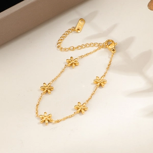 Elegante bracciale placcato in oro 18 carati con ciondoli a margherita per donna