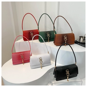Chic crocodile texture underarm bags in six gradient colors with elegant gold tassels