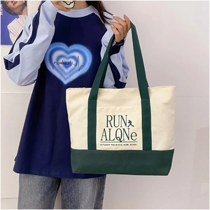 Contrast color canvas tote bag with large capacity and letter print for daily casual use