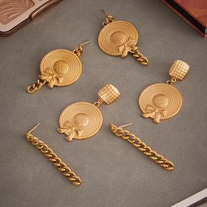 French style 18k gold plated stainless steel bow and hat design chain earrings set