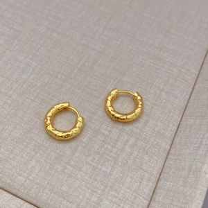 Hammered texture 18K gold plated hoop earrings with minimalist huggie style design