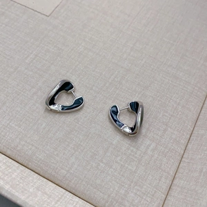 Orecchini a cuore irregolare in smalto design francese finitura argento e nero