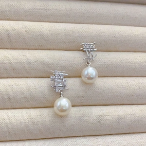 Elegant silver earrings with sparkling cubic zirconia and white round pearls for women