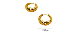 Detailed close-up of 1.97cm polished 18K gold plated brass hoop earrings set