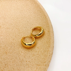 Brass 18K Gold Plated Chunky Hoop Earrings High Polish Geometric Minimalist Jewelry For Women