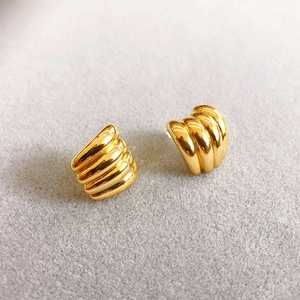Chic 18K gold plated ribbed stud earrings with vintage textured twist design for women