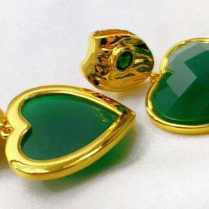 18K gold plated heart earrings featuring emerald green gemstones and textured metal