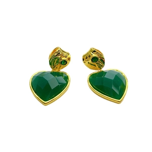 Fashionable heart-shaped green emerald earrings with 18K gold-plated textured metal finish