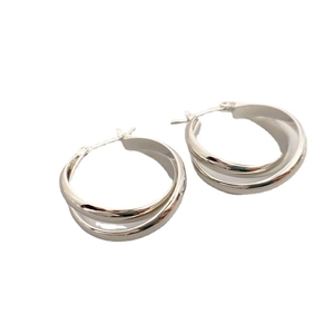 Minimalist double layer overlapping silver hoop earrings with architectural design