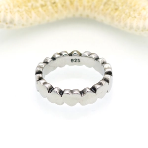Vintage style stainless steel heart-shaped ring with 925 engraving in silver finish