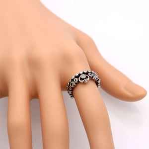 Anello a corona elegante in acciaio inossidabile 316L con cuore e zircone da donna