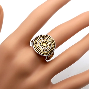 Vintage zweifarbiger Titanstahl-Ring mit goldenem Zentrum und silberner Punkt-Textur