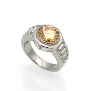 Bague style bracelet de montre en acier titane avec zircon rond de couleur champagne