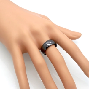 Minimalist black faceted ceramic ring for couples featuring geometric rhombus cutting style