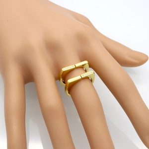 Minimalist double-layer gold plated ring with geometric rectangle zircons on female hand