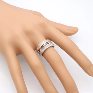 Römische Zahlen Ring 18k Gold Finish mit zweireihigem Diamantbesatz im Hohl-Design