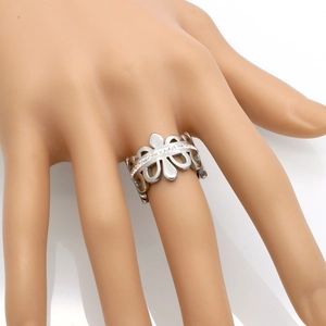 Elegant silver crown ring with hollow floral pattern and inlaid crystal diamonds for women