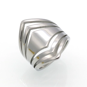 Bague large multicouche moderne en forme de V en acier inoxydable poli argenté