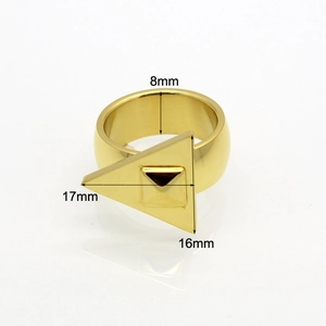 Polierter Roségold-Titanring mit 17 mm geometrischem Dreieck und 8 mm breitem Band