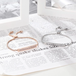 Bracelets ajustables en acier titane rose doré et argent avec oxydes de zirconium brillants