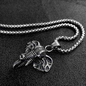 Collier pendentif tête d'éléphant hip hop en argent rétro avec détails de style punk