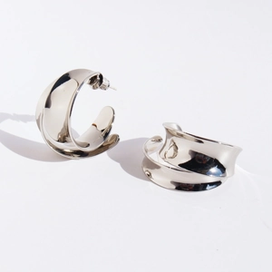 Polished silver irregular double-layered C-shaped wide hoop earrings in minimalist style