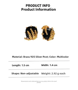 Detailed view of wheat ear earring with black gemstone and 1.5x1.4cm dimensions