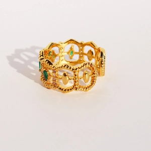 Vintage brass gold-plated open ring with emerald zircon lace hollow filigree design